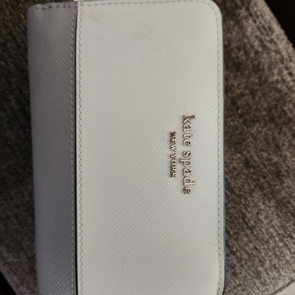Kate Spade Mini Wallet - Picture 1 of 2